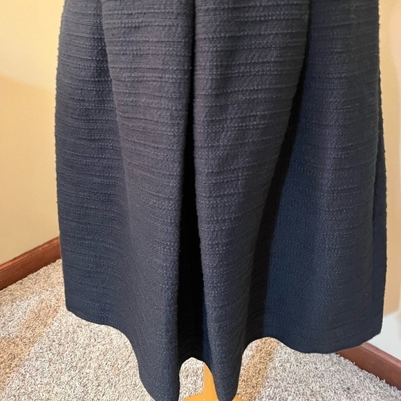 Banana Republic Black Fit And Flare Sleeveless Dress Sz 6 EUC - Picture 6 of 6